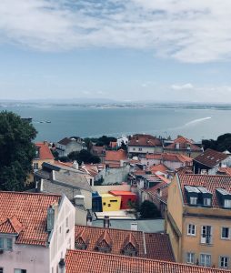 Billeje & biludlejning Flores Lufthavn